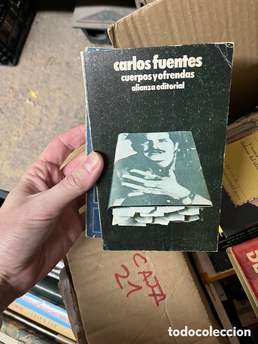 Libros de segunda mano: Caja21 carlos fuentes cuerpos y ofrendas alianza editorial