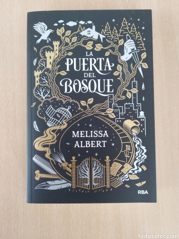 Libros de segunda mano: LA PUERTA DEL BOSQUE. Melissa Albert - Foto 1