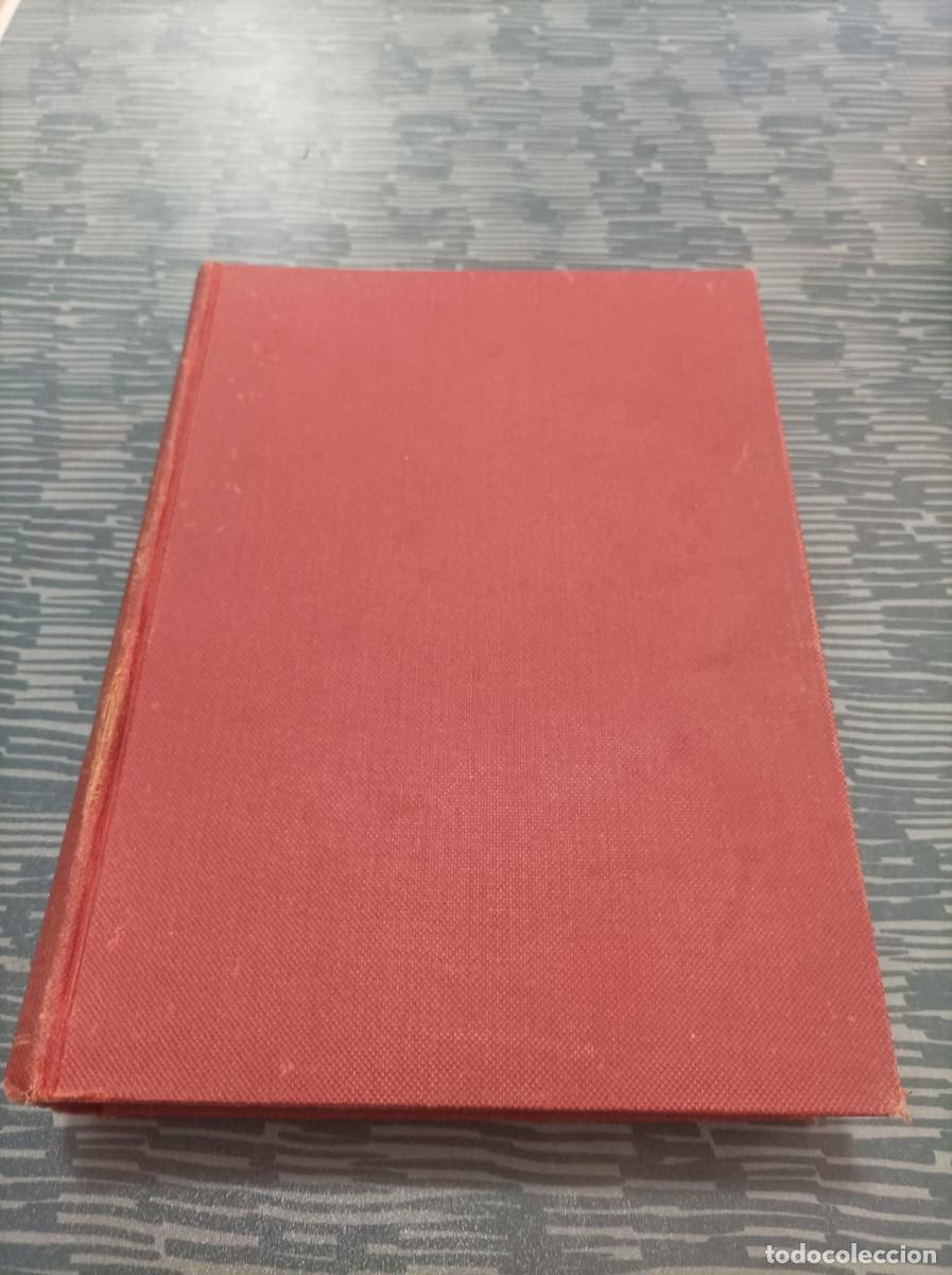 Libros de segunda mano: 8 OBRAS EN UN TOMO,EL VERDUGO ESPERA,V.WILLIAMS, HURAC&Aacute;N,CH.NORDHOFF,J.N.HALL,............