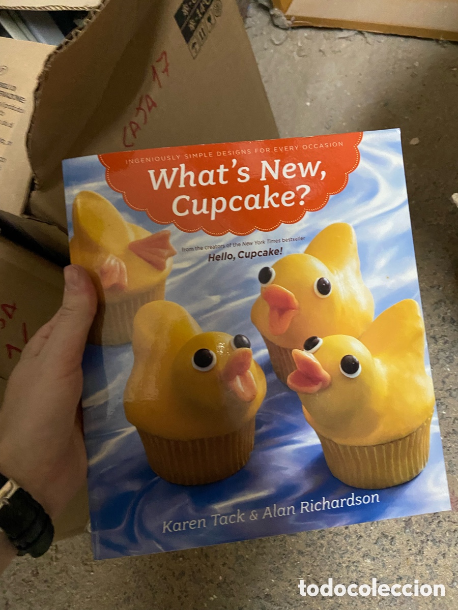 Second hand books: Caja17 What's New, Cupcake? / Karen Tack & Alan Richardson
