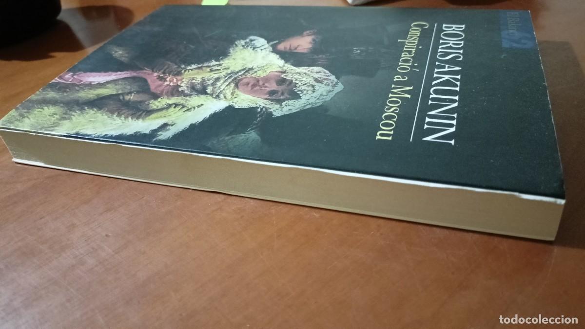Libros de segunda mano: Conspiraci&oacute; a Moscou - Boris Akunin - en catal&agrave; - Foto 4