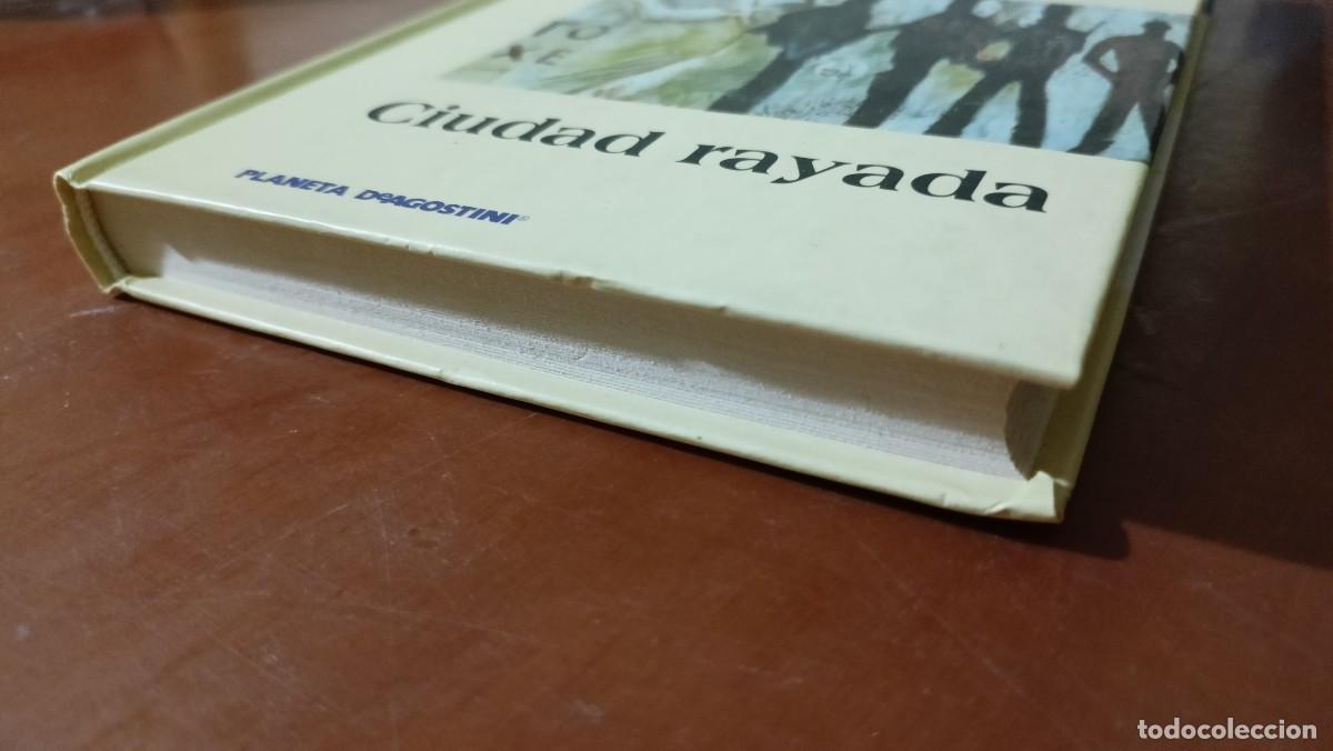 Libros de segunda mano: Ciudad rayada - Jos&eacute; &Aacute;ngel Ma&ntilde;as - Foto 3
