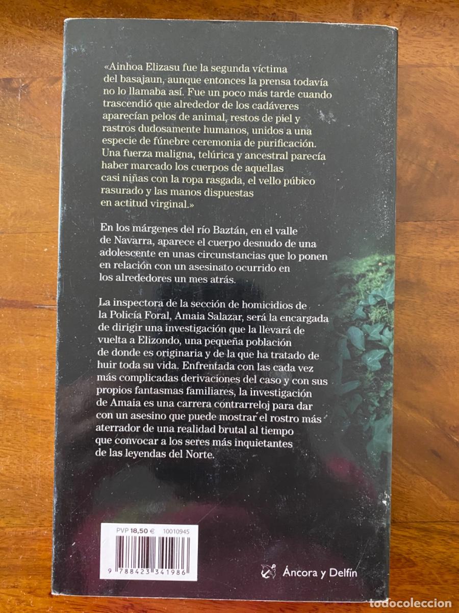 Libros de segunda mano: LIBRO &ldquo;EL GUARDI&Aacute;N INVISIBLE&rdquo;, de DOLORES REDONDO - Foto 2