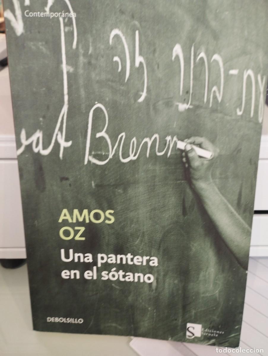 Libros de segunda mano: Amos Oz. Una pantera en el s&oacute;tano. - Foto 1
