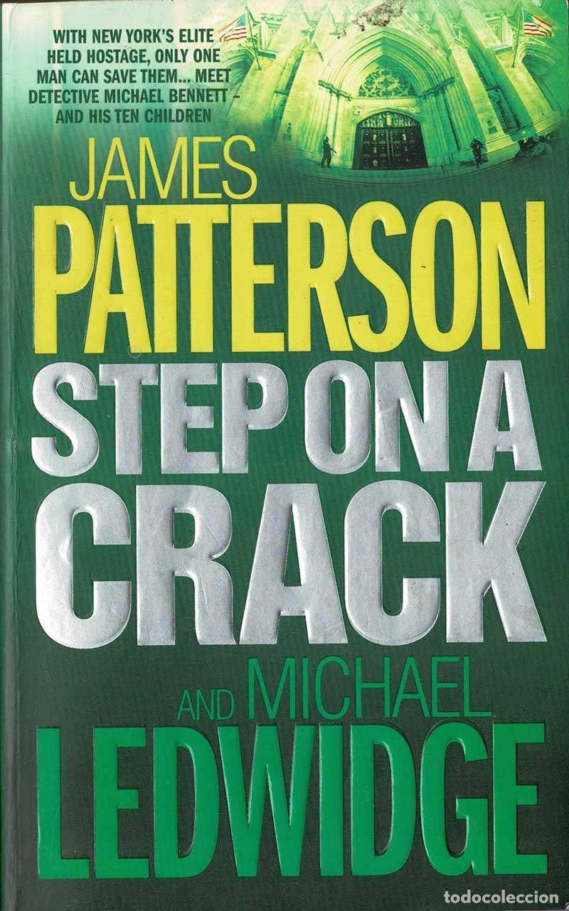 Libros de segunda mano: Step on a Crack - James Patterson, Michael Ledwidge - Foto 1