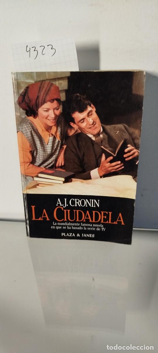 Libros de segunda mano: La ciudadela - Foto 1
