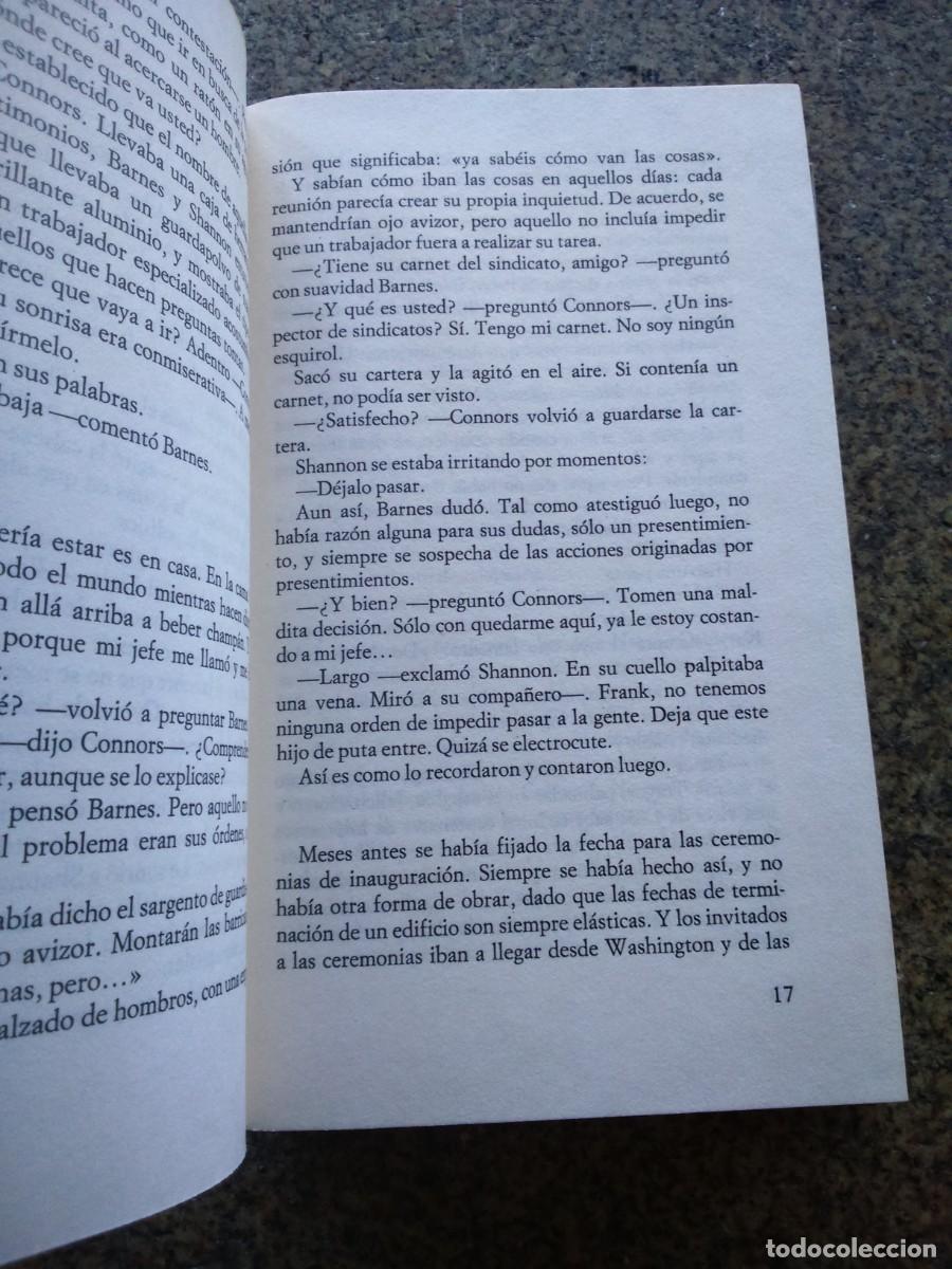Libros de segunda mano: RASCACIELOS -- STERN -- CIRCULO 1975 -- - Foto 2