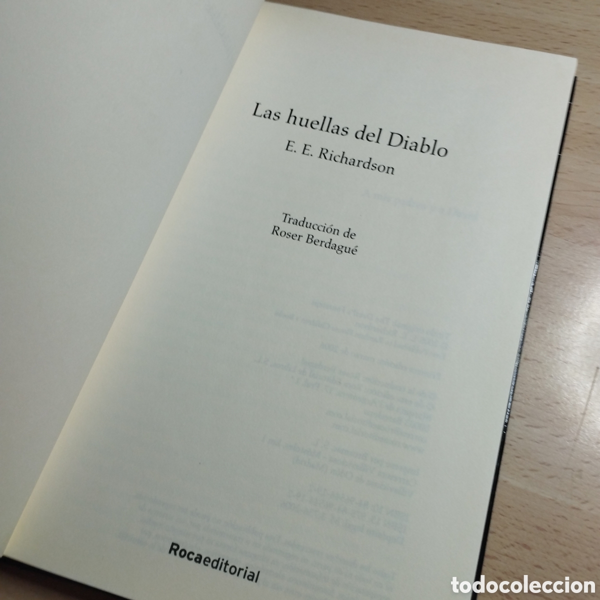Libros de segunda mano: Las huellas del diablo. E. E. Richardson. 2006. Roca - Foto 5