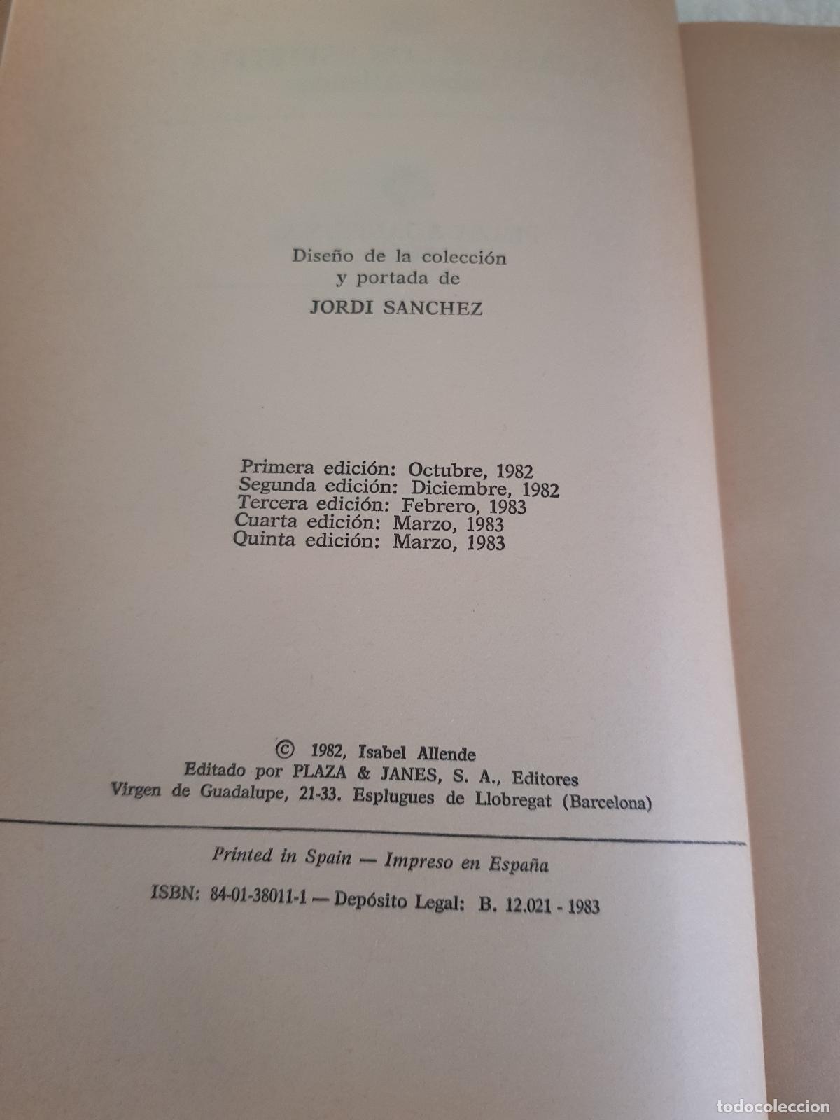 Libros de segunda mano: La casa de los espiritus - Isabel Allende - Foto 4