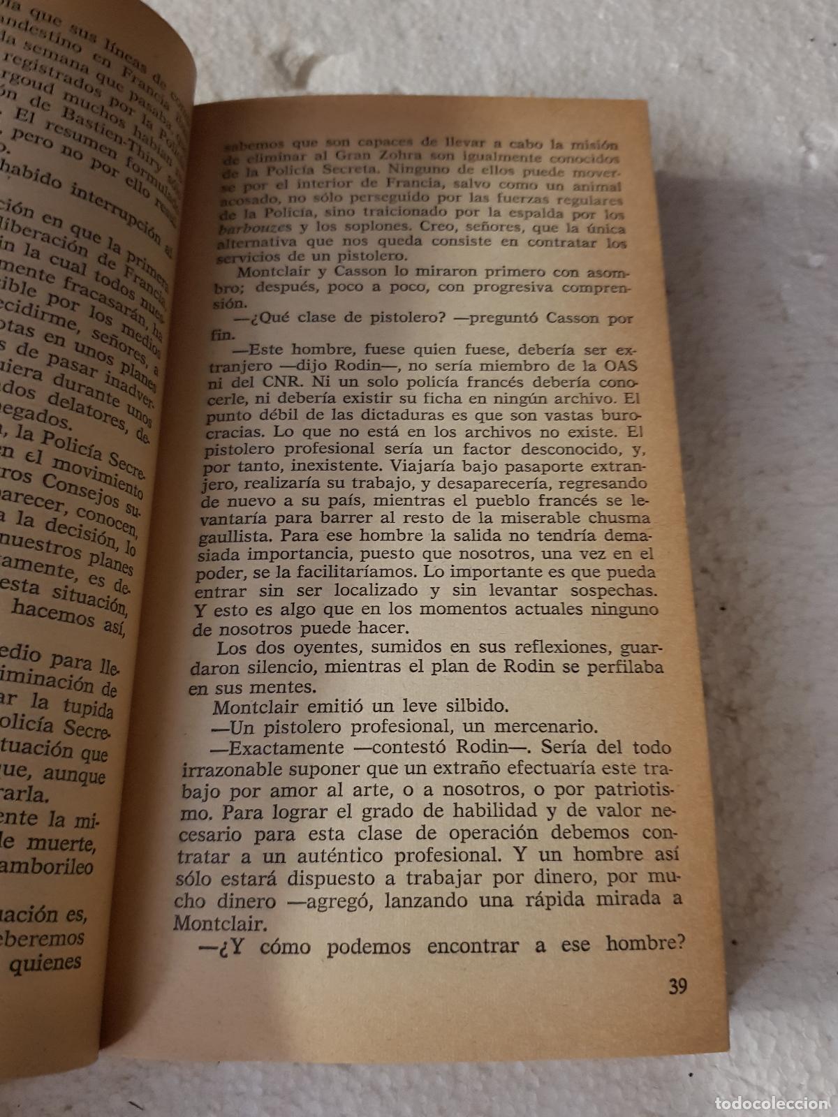 Libros de segunda mano: Chacal - Frederick Forsyth - Foto 4