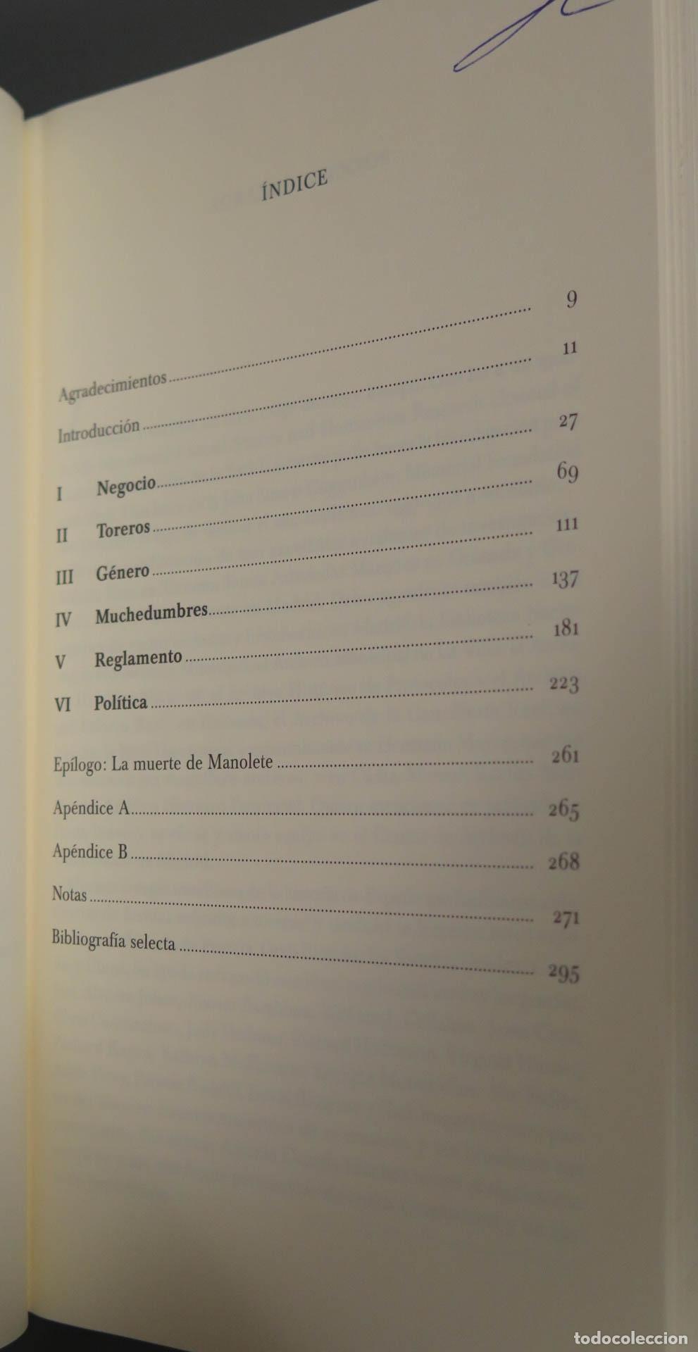 Libros de segunda mano: A las cinco de la tarde. Adrian Shubert - Foto 2