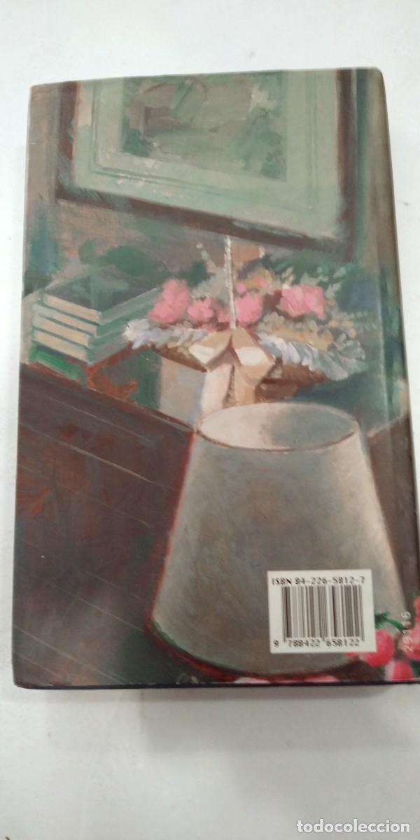 Libros de segunda mano: Dulces mentiras Jude Deveraux - Foto 2