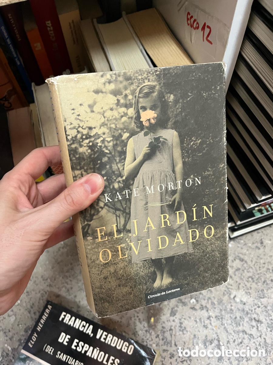 Libros de segunda mano: Esco12 KATE MORTON EL JARD&Iacute;N OLVIDADO