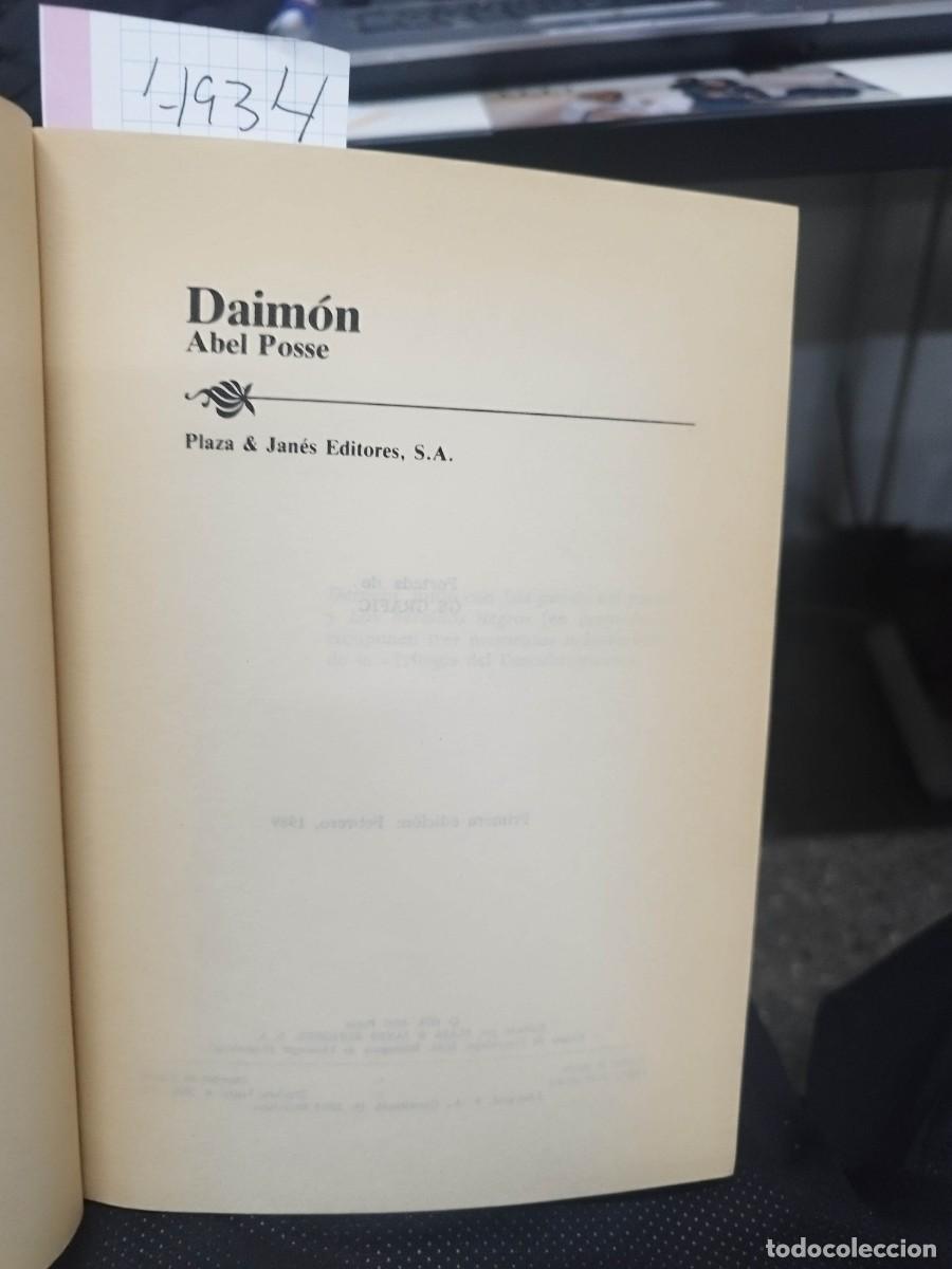 Libros de segunda mano: Daim&oacute;n.- Posse, Abel - Foto 2