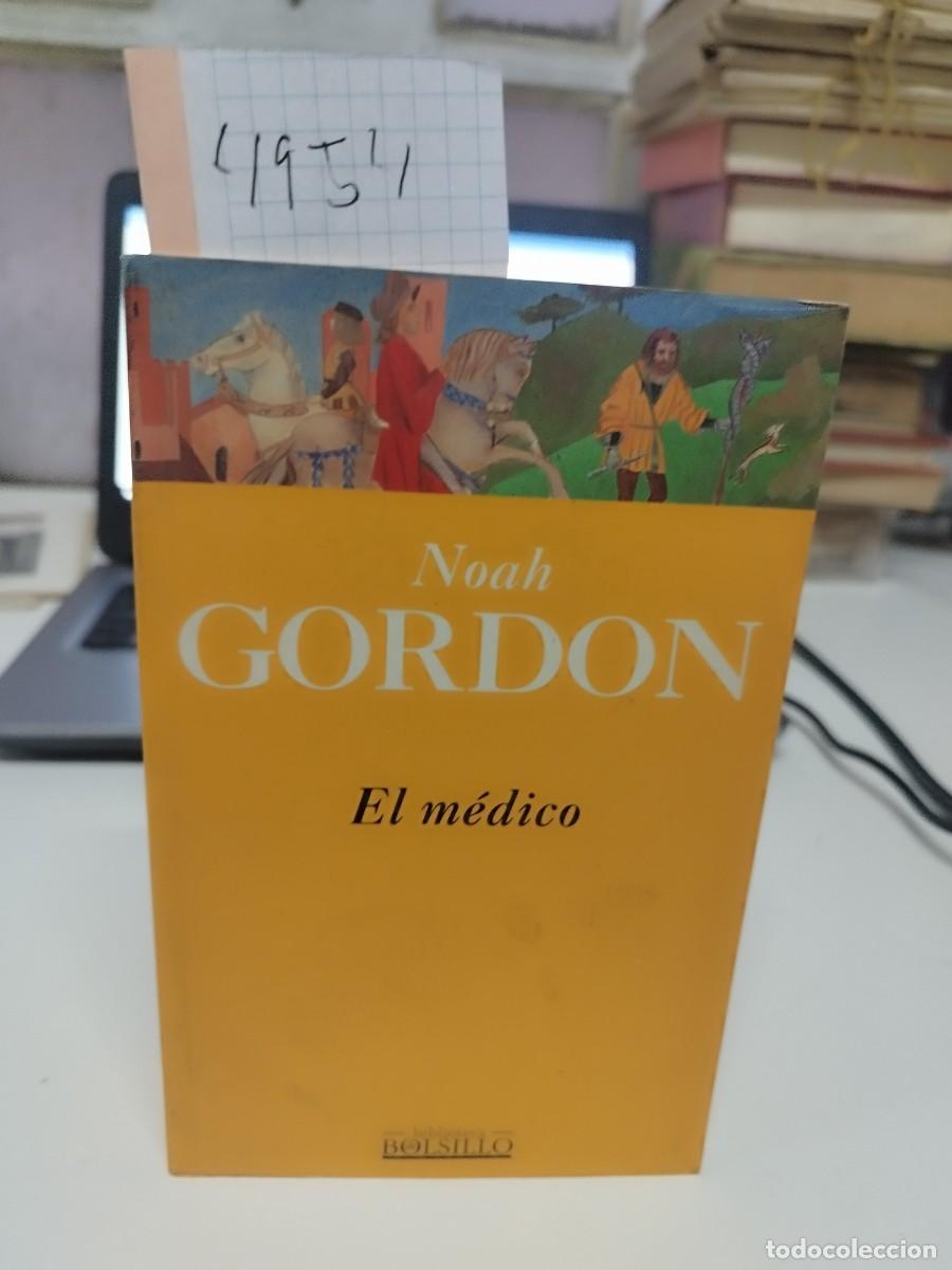 Libros de segunda mano: Noah GORDON El m&eacute;dico - bolsillo - Foto 1