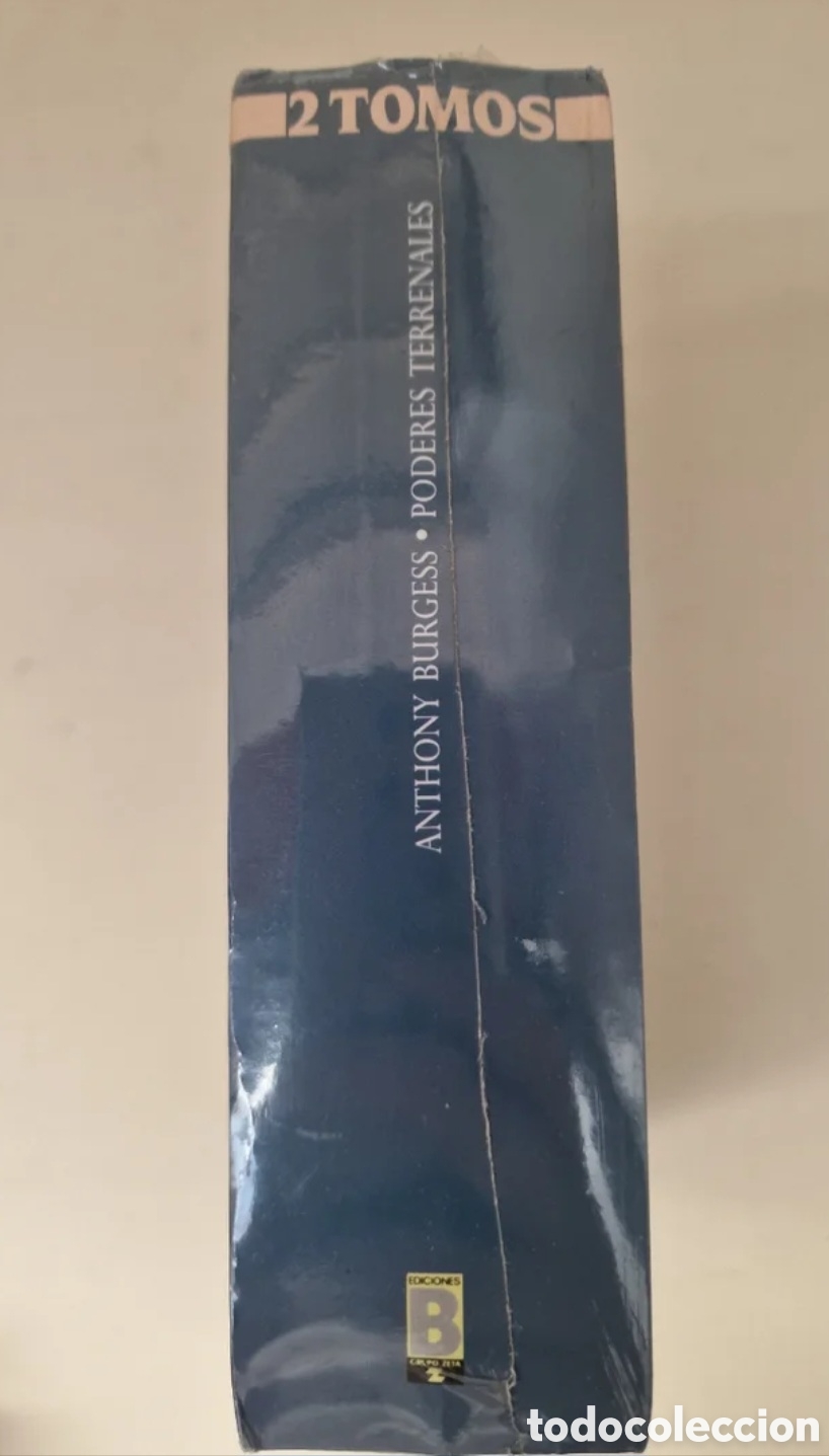 Libros de segunda mano: Poderes terrenales 2 tomos - Foto 3