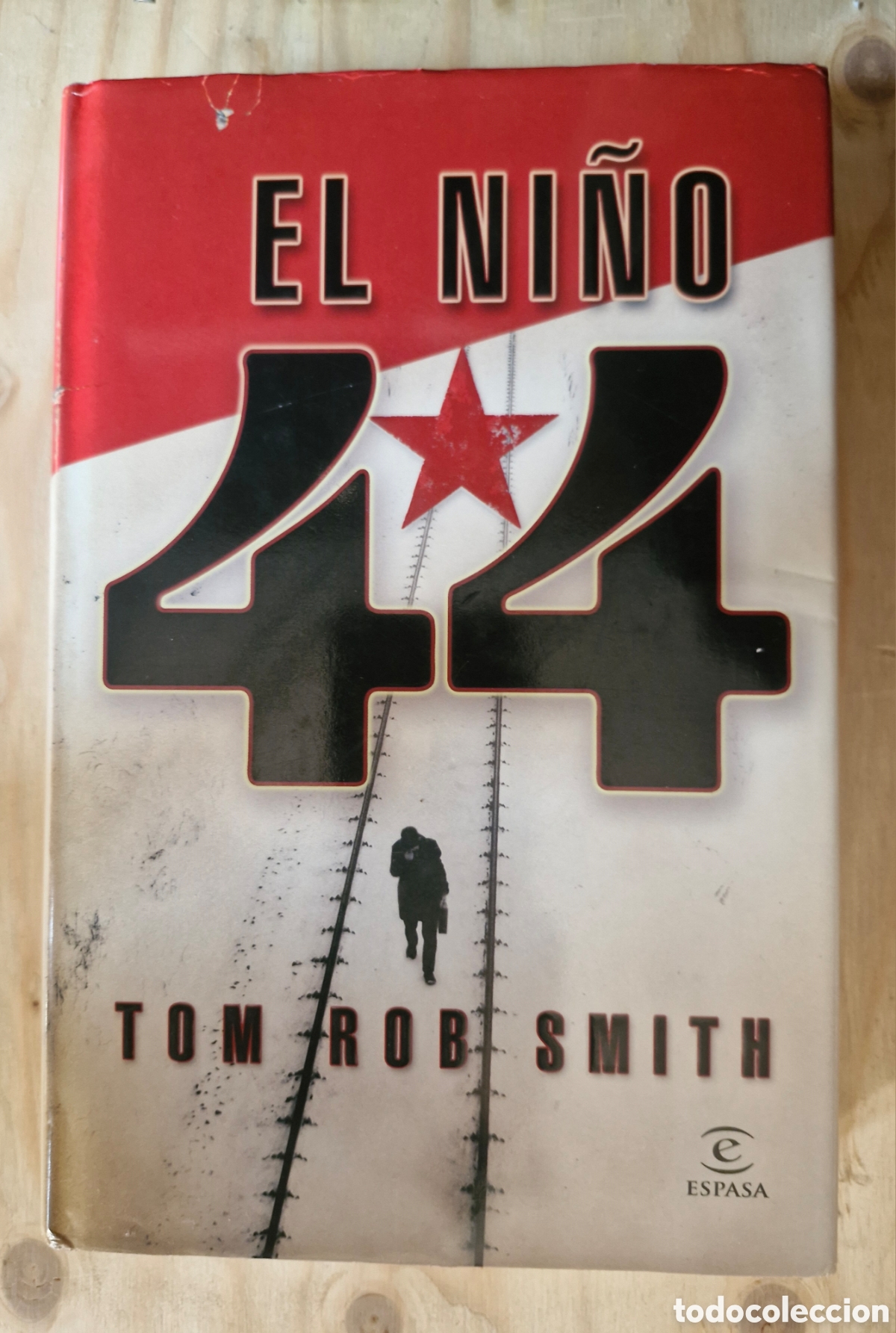 Libros de segunda mano: EL NI&Ntilde;O 44 - Tom Rob Smith - Foto 1