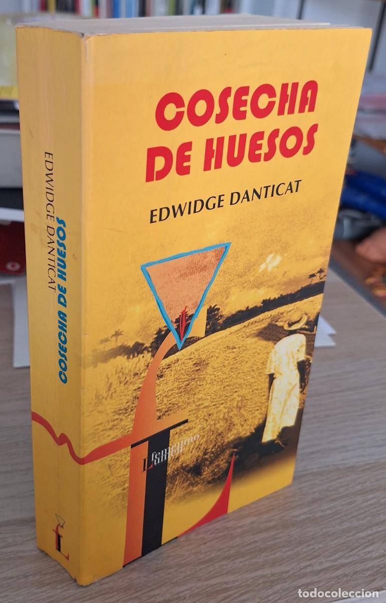 Libros de segunda mano: COSECHA DE HUESOS - DANTICAT, EDW. - Foto 1