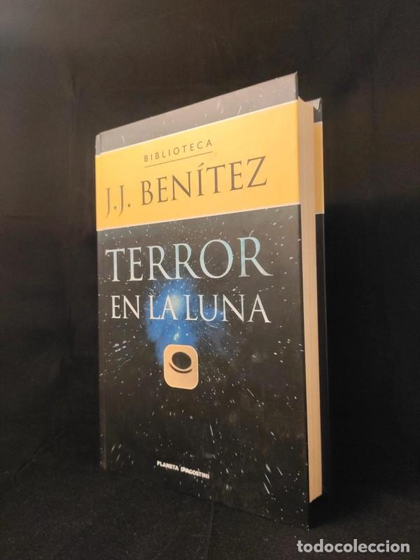 Libros de segunda mano: Terror en la luna - J.J. Ben&iacute;tez - Foto 1