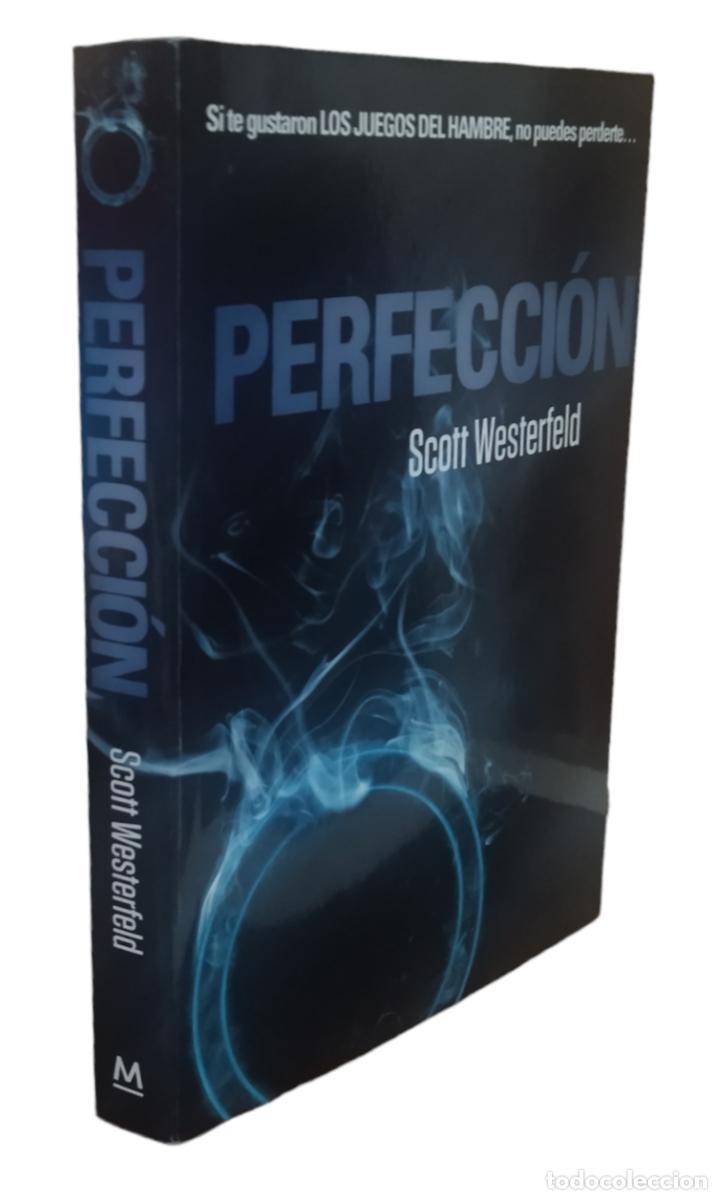 Libros de segunda mano: PERFECCI&Oacute;N / SCOTT WESTERFELD. EXCELENTE ESTADO.