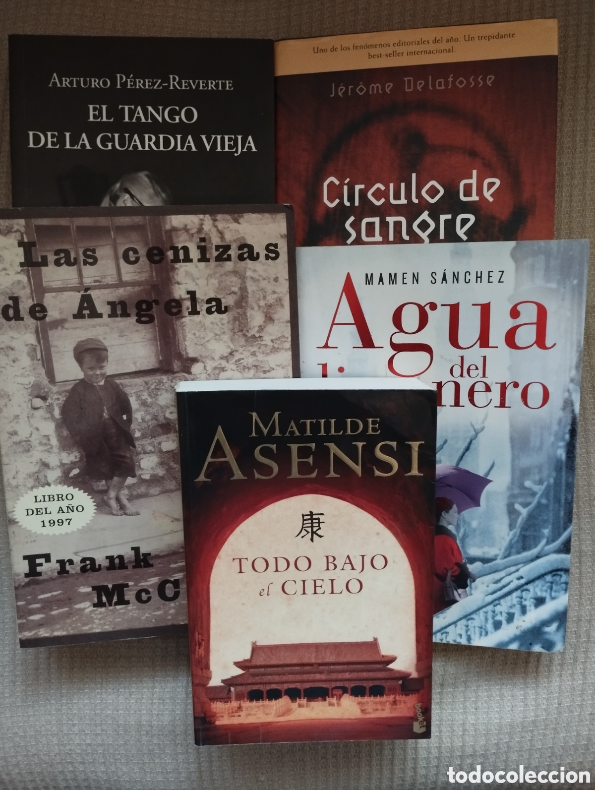 Libros de segunda mano: LOTE DE CINCO LIBROS - Foto 1