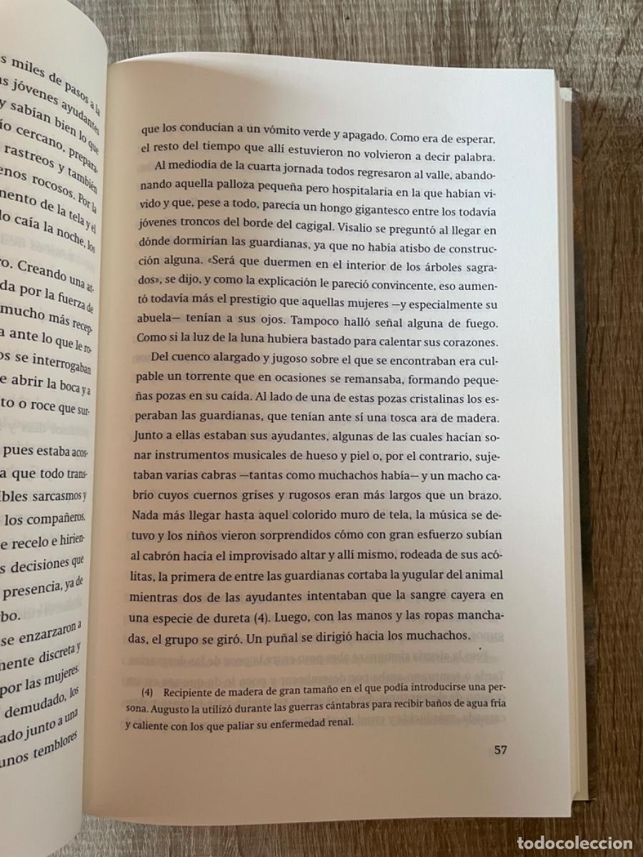Libros de segunda mano: Libro &rdquo;Las guardianas del tab&uacute;&rdquo; de Javier Lorenzo - Foto 2
