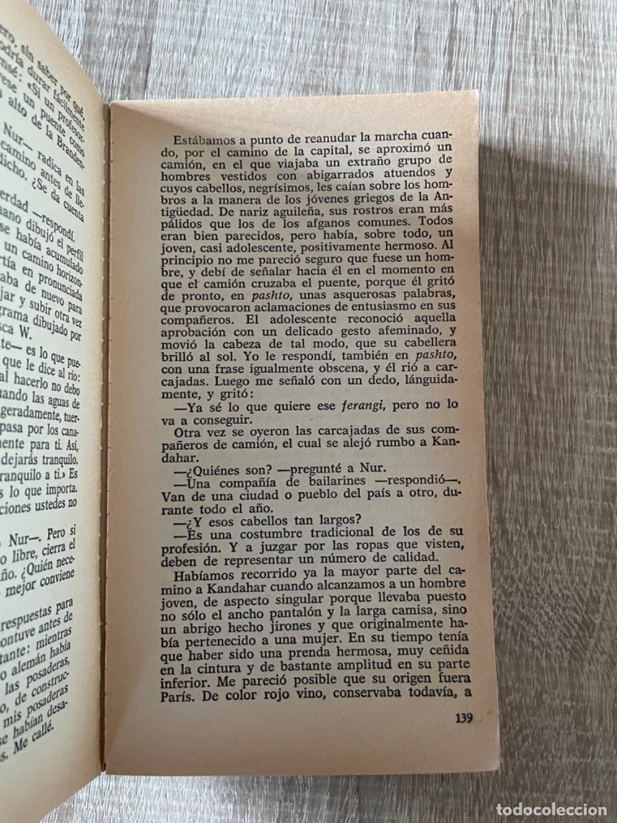 Libros de segunda mano: Libro &rdquo;Caravanas&rdquo; de James A. Michener. - Foto 2