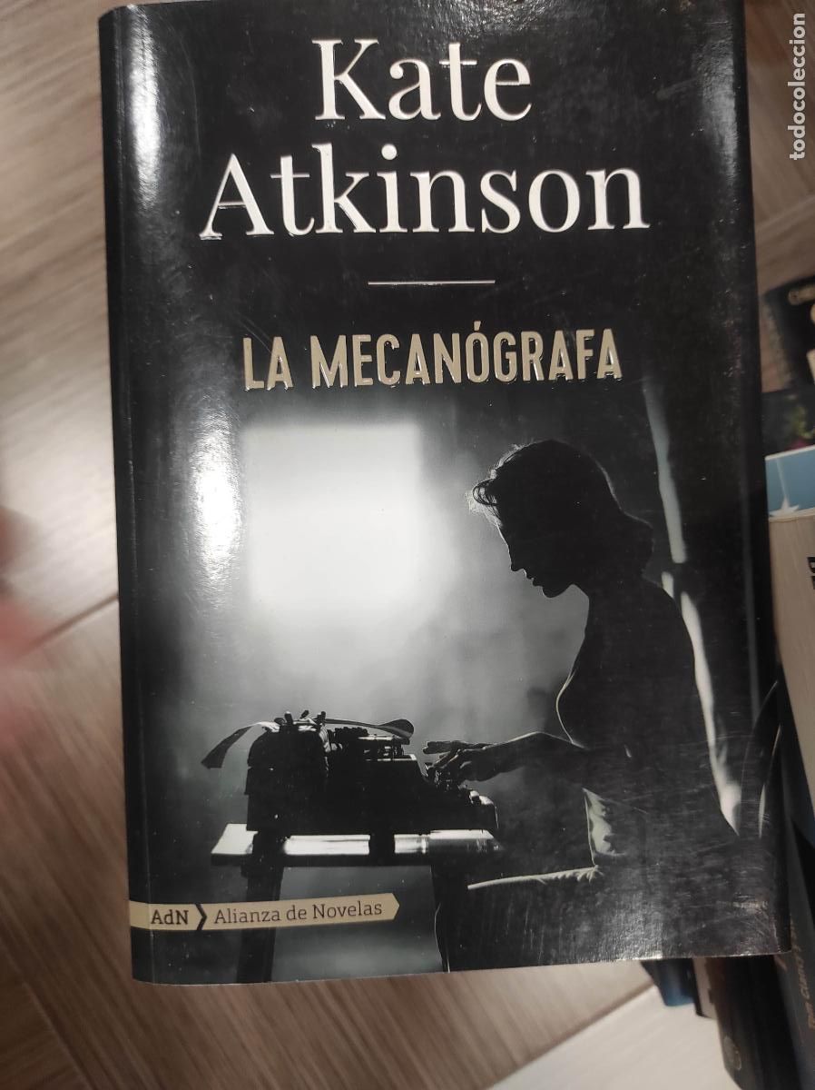 Libros de segunda mano: LA MECAN&Oacute;GRAFA - Atkinson, Kate - Foto 1