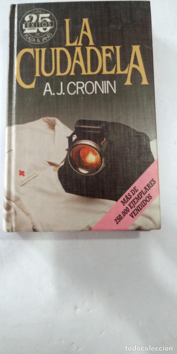 Libros de segunda mano: La ciudadela A.J. Cronin - Foto 1