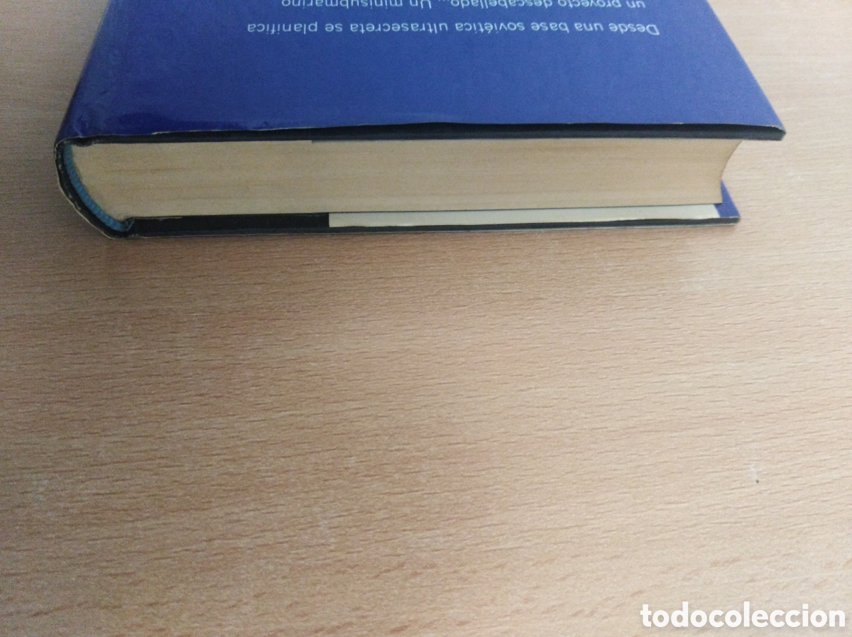 Libros de segunda mano: OCULTO EN LA PROFUNDIDAD. Stuart Woods - Foto 3