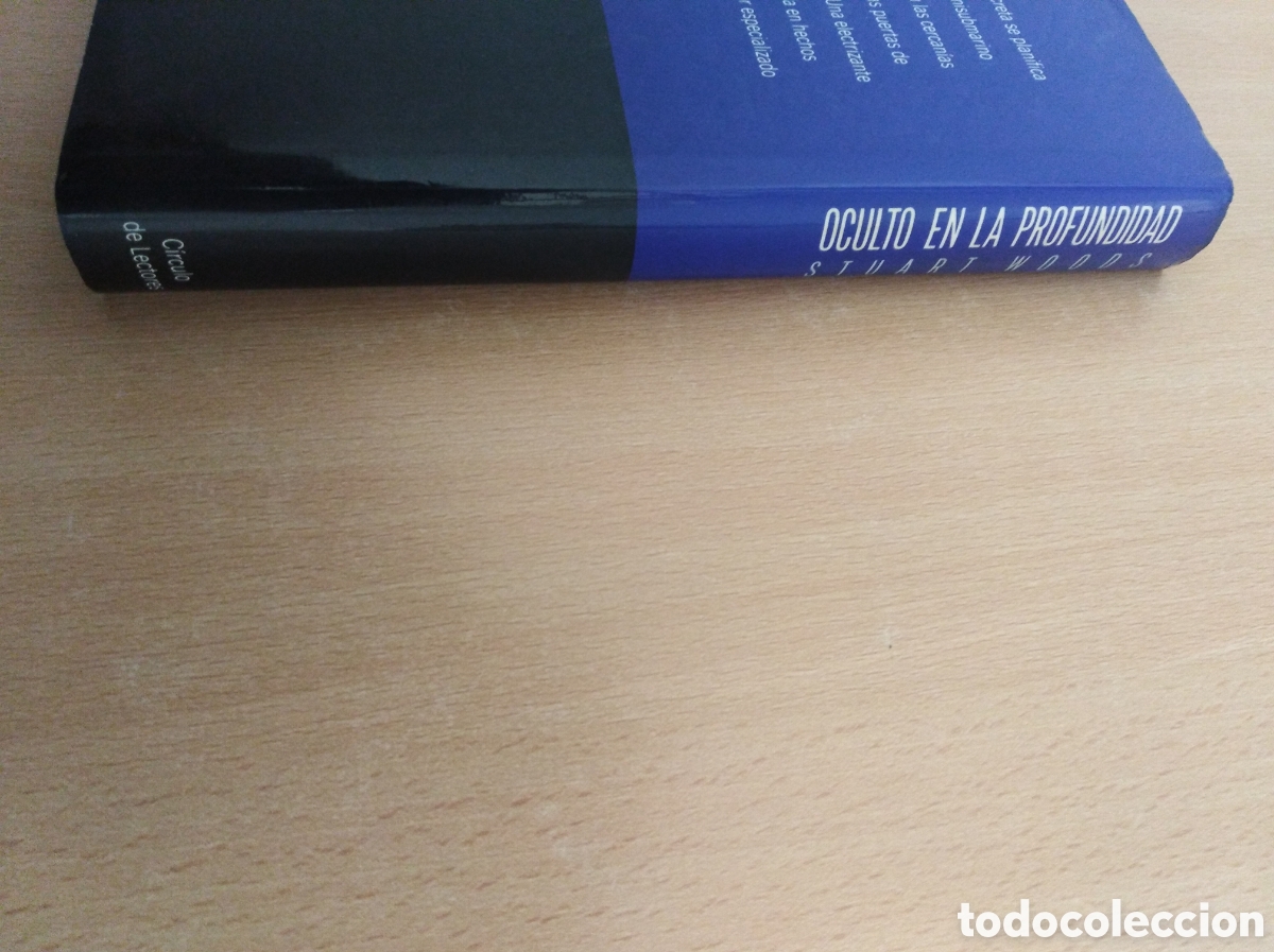 Libros de segunda mano: OCULTO EN LA PROFUNDIDAD. Stuart Woods - Foto 5