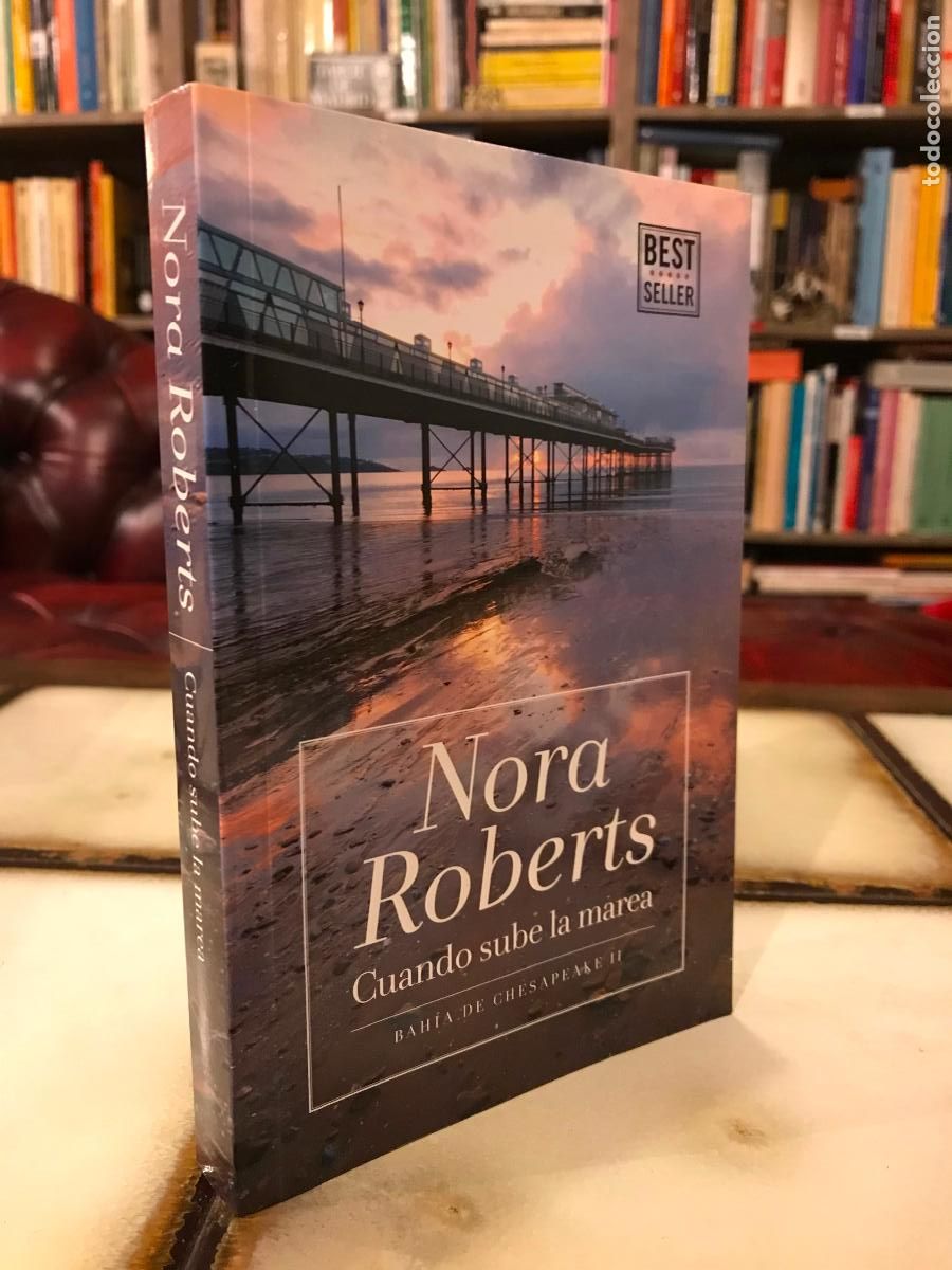Libros de segunda mano: Cuando sube la marea. Nora Roberts. PEDIDO M&Iacute;NIMO 5&euro; - Foto 1