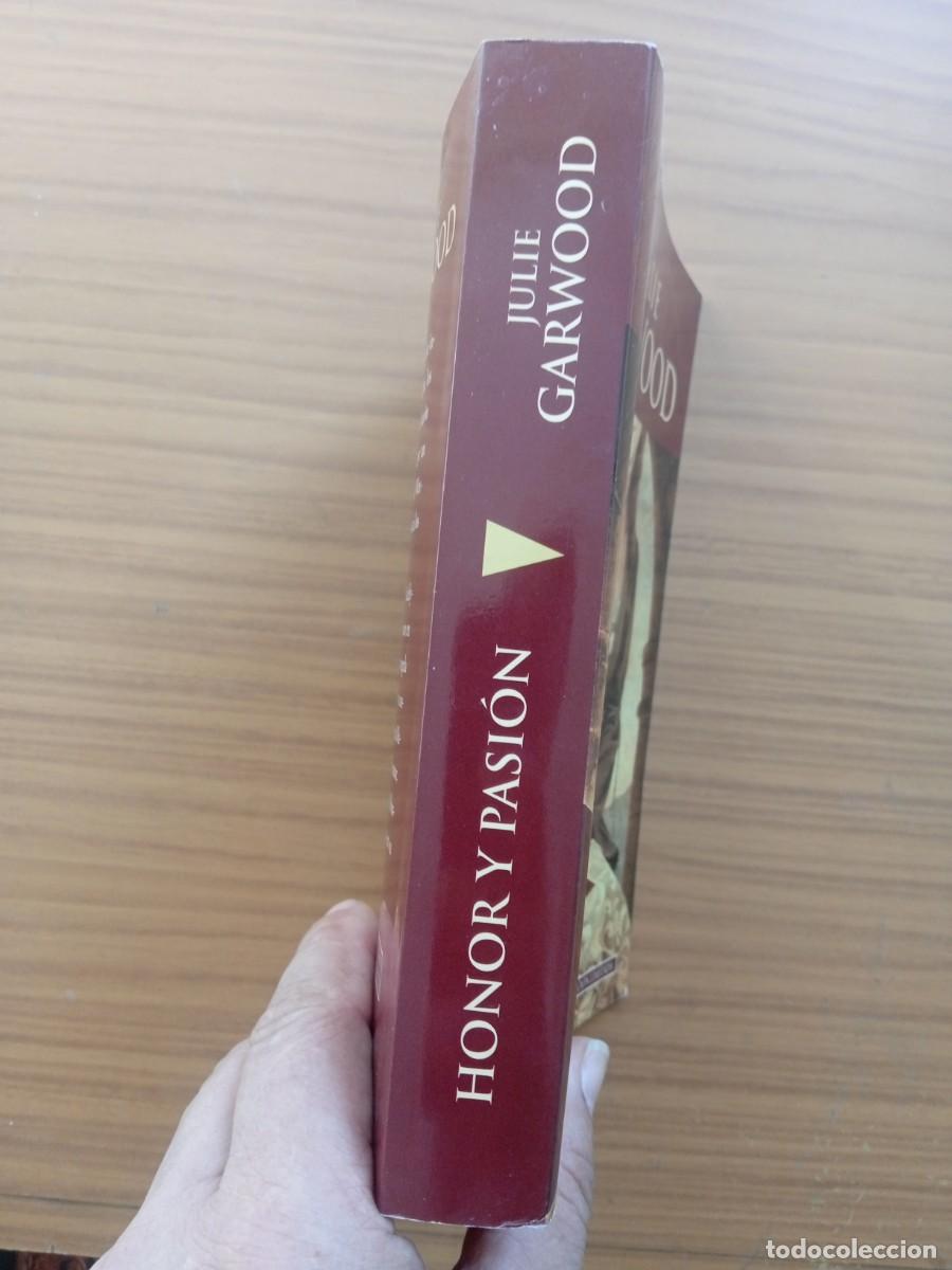 Libros de segunda mano: NOVELA - HONOR Y PASION - 170 - Foto 2