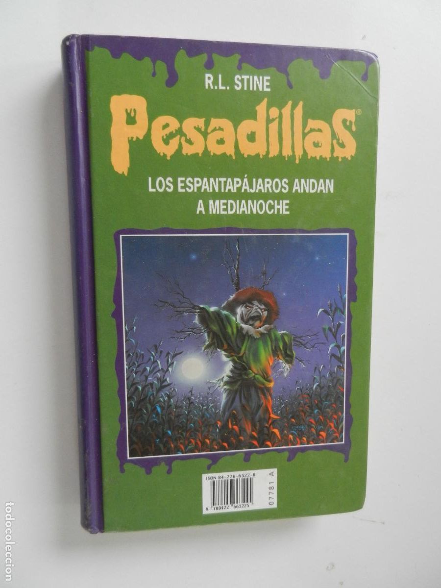 Gebrauchte B&uuml;cher: PESADILLAS - LOS ESPANTAP&Aacute;JAROS ANDAN A MEDIANOCHE/UN D&Iacute;A EN HORRORLANDIA - R. L. STINE-TAPA DURA.