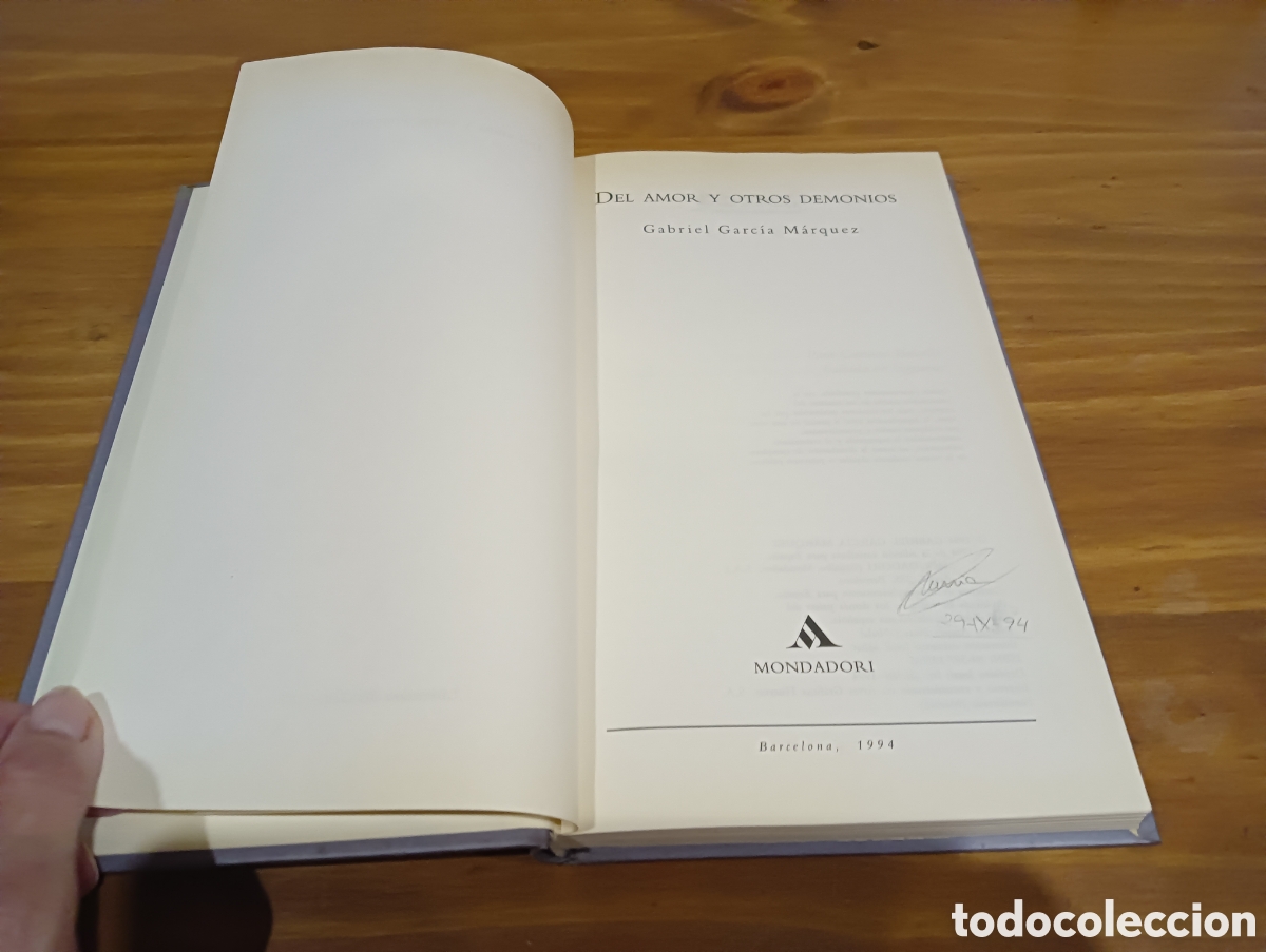 Libros de segunda mano: Del amor y otros demonios. - Foto 2