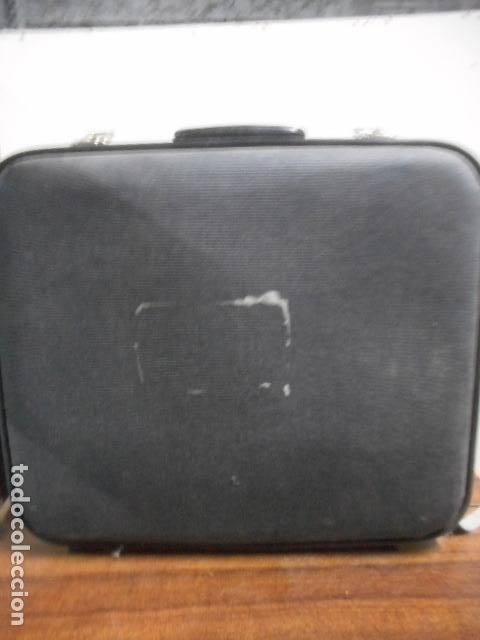 Libros de segunda mano: MALETA RIGIDA VINTAGE. MEDIDAS 43*14*17 CM
