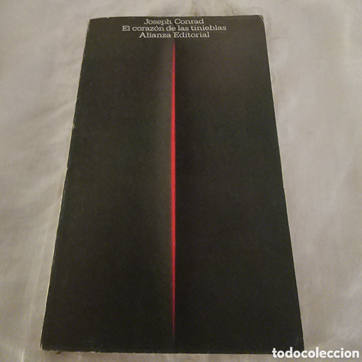 Libros de segunda mano: Joseph Conrad - El coraz&oacute;n de las tinieblas - Foto 1