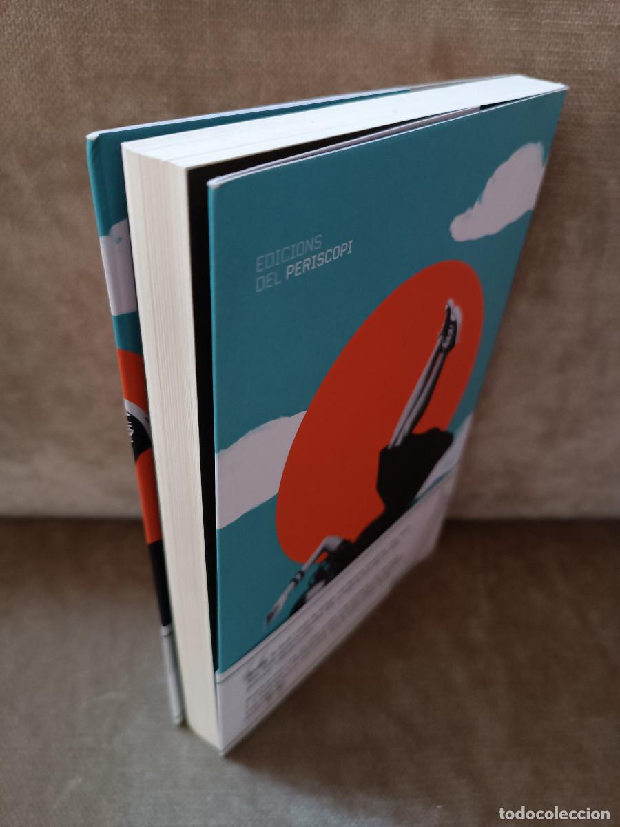 Libros de segunda mano: GL&Ograve;RIA DE CASTRO - LINSTANT ABANS DE LIMPACTE - PERISCOPI, 2021 - EN CATAL&Agrave; - Foto 4