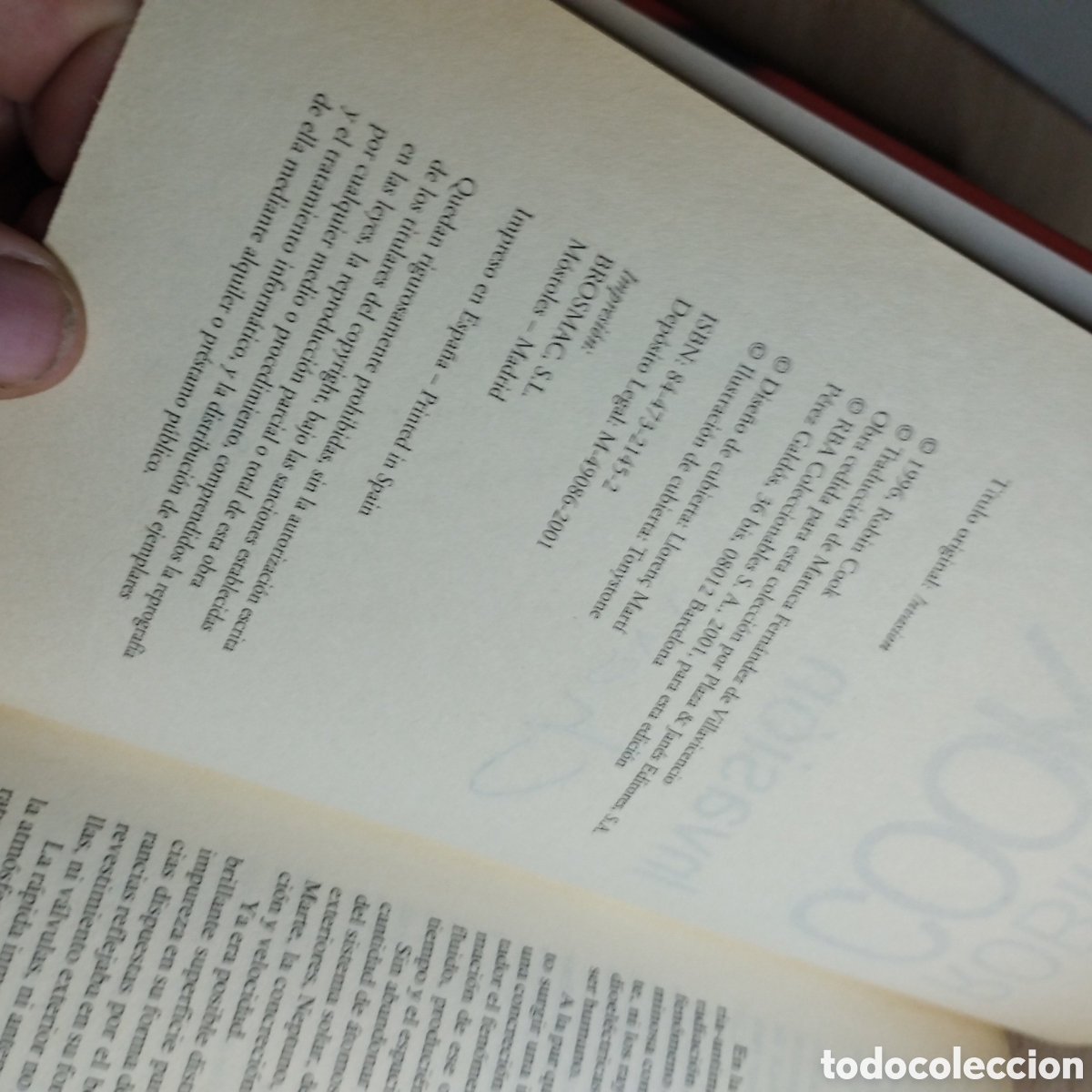 Libros de segunda mano: Invasi&oacute;n. Robin Cook. 2001. RBA - Foto 5