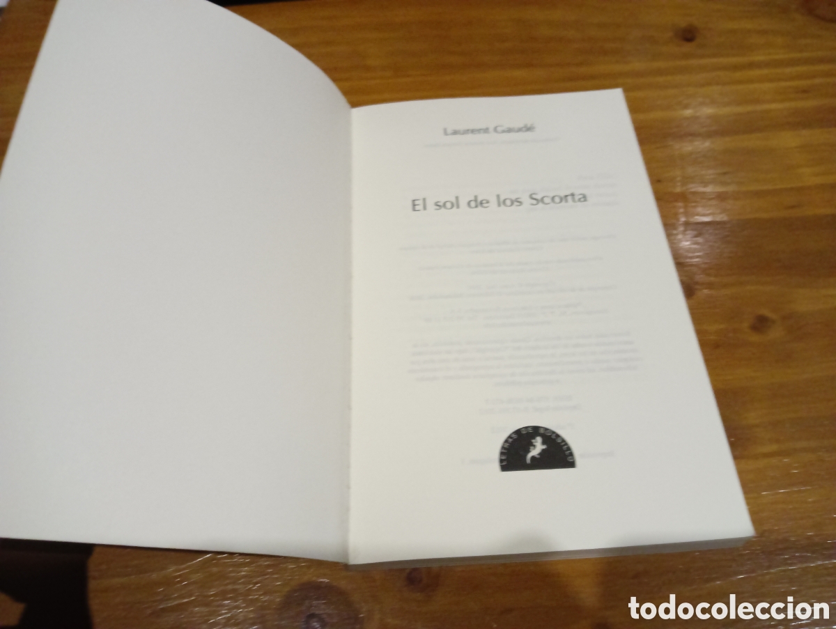 Libros de segunda mano: El sol de los Scorta. Laurent Gaud&egrave;. - Foto 2