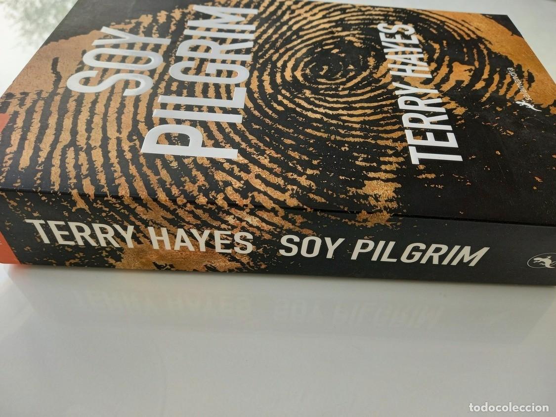 Libros de segunda mano: Soy Pilgrim. Terry Hayes. (Impecable, como nuevo). - Foto 3