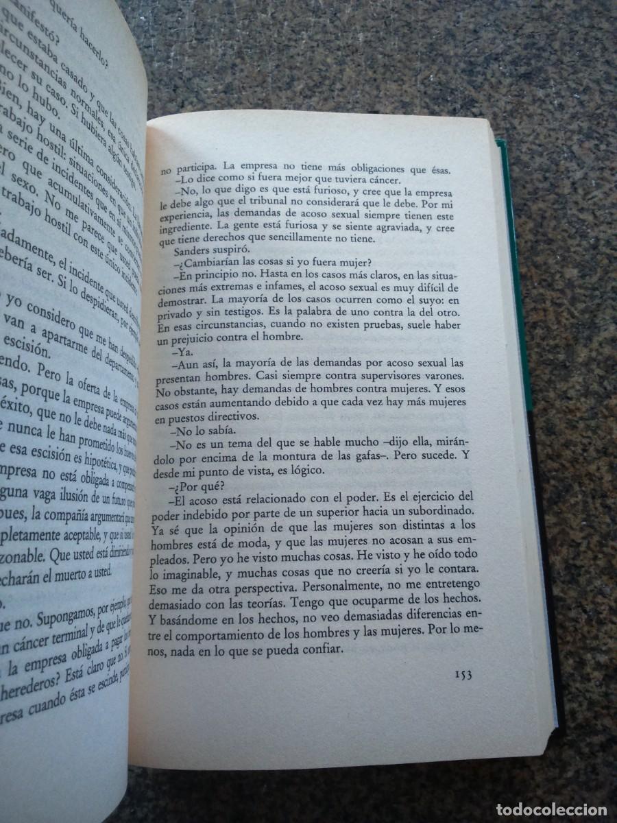 Libros de segunda mano: ACOSO -- MICHAEL CRICHTON -- ORBIS -- - Foto 2