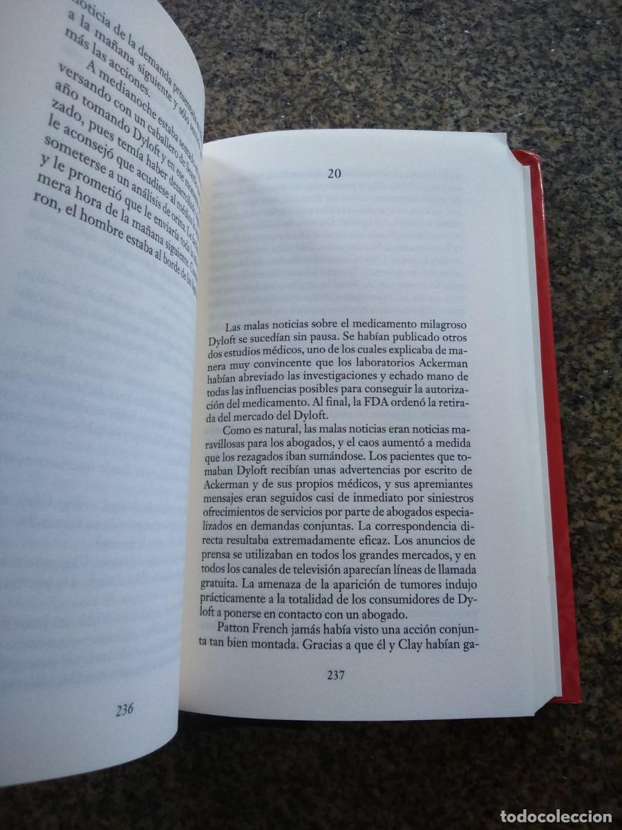 Libros de segunda mano: EL REY DE LOS PLEITOS -- JOHN GRISHAM -- - Foto 2