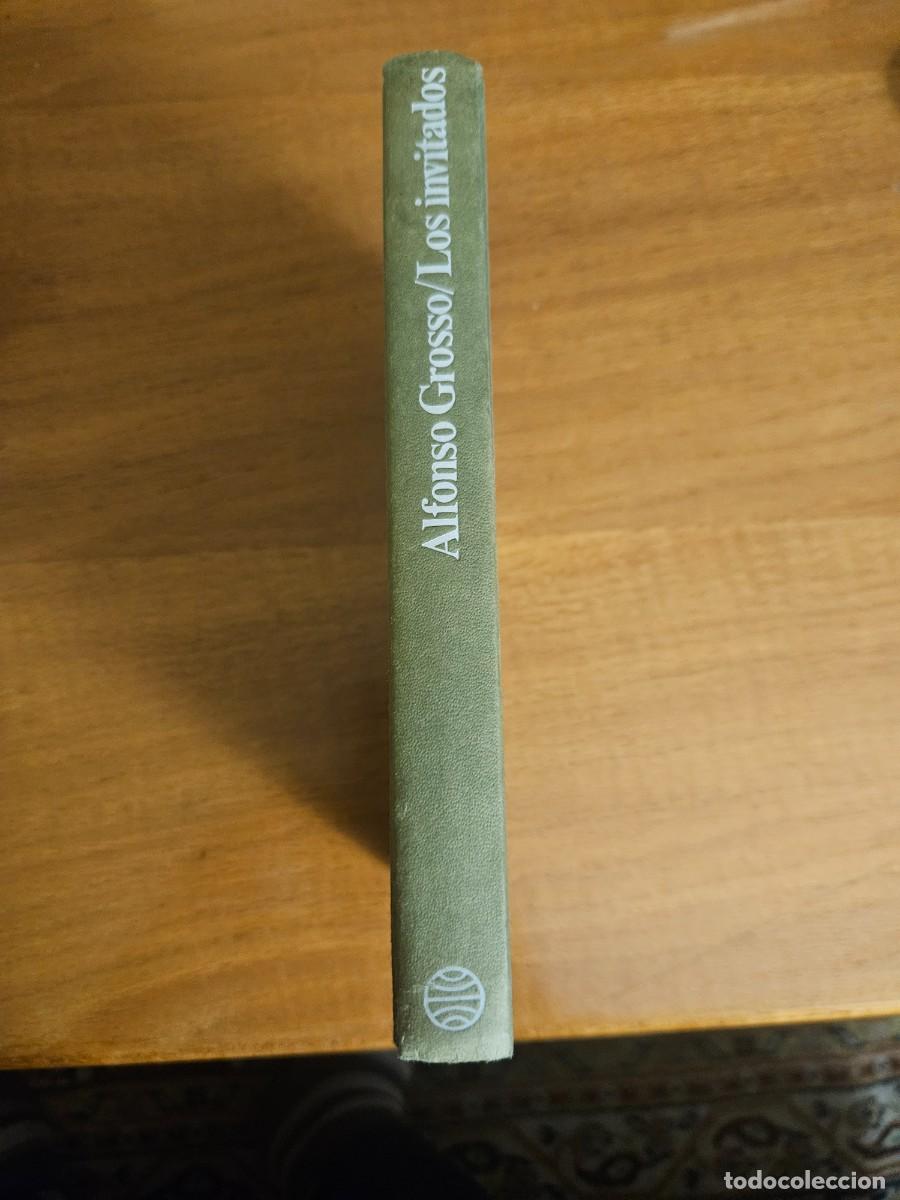 Libros de segunda mano: LOS INVITADOS - Alfonso Grosso - Foto 1