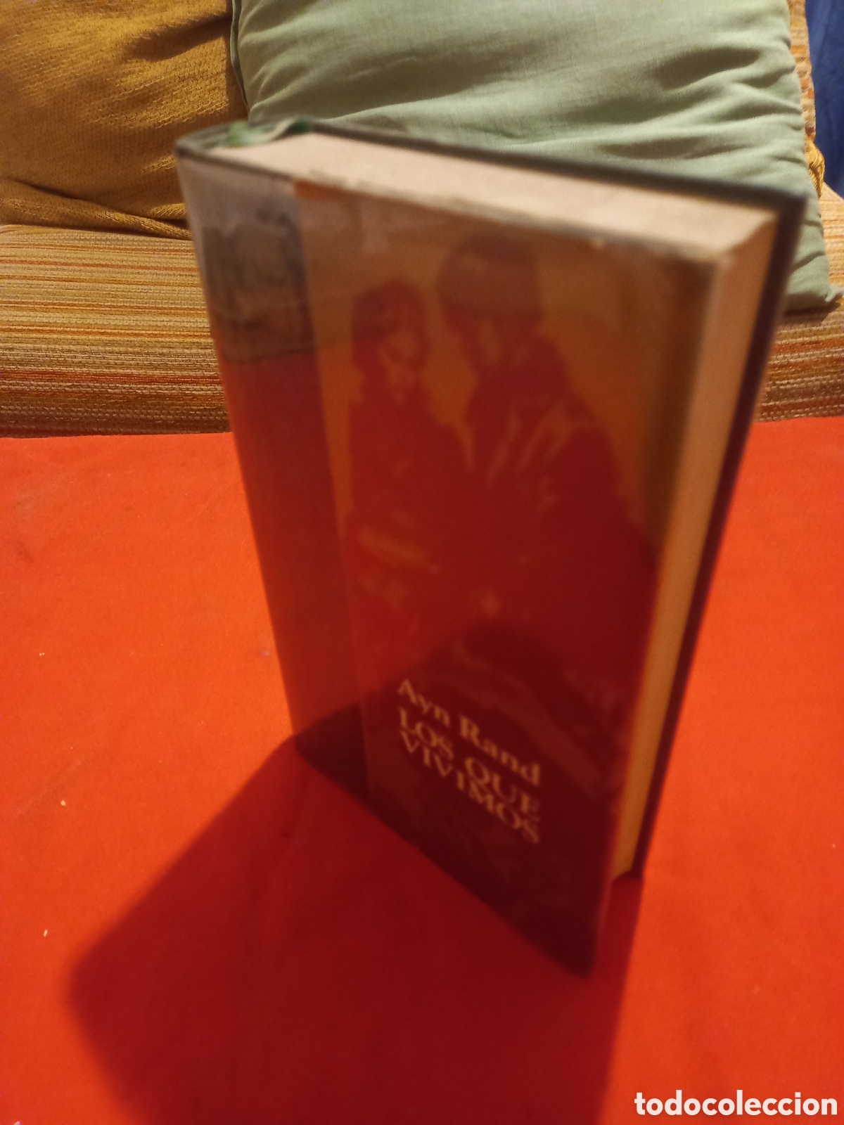 Libros de segunda mano: Los que vivimos. Ayn Rand. - Foto 2