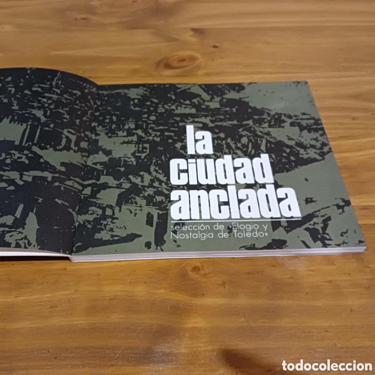Libros de segunda mano: La ciudad anclada. Gregorio Mara&ntilde;&oacute;n - Foto 2