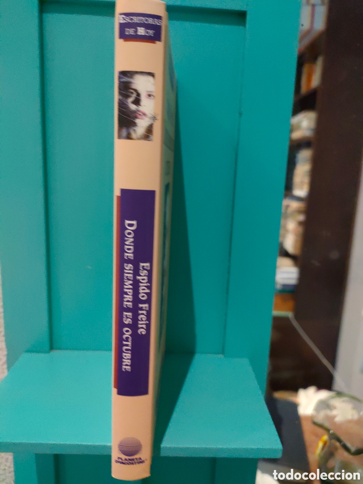 Libros de segunda mano: Donde siempre es octubre. Espido Freire - Foto 3