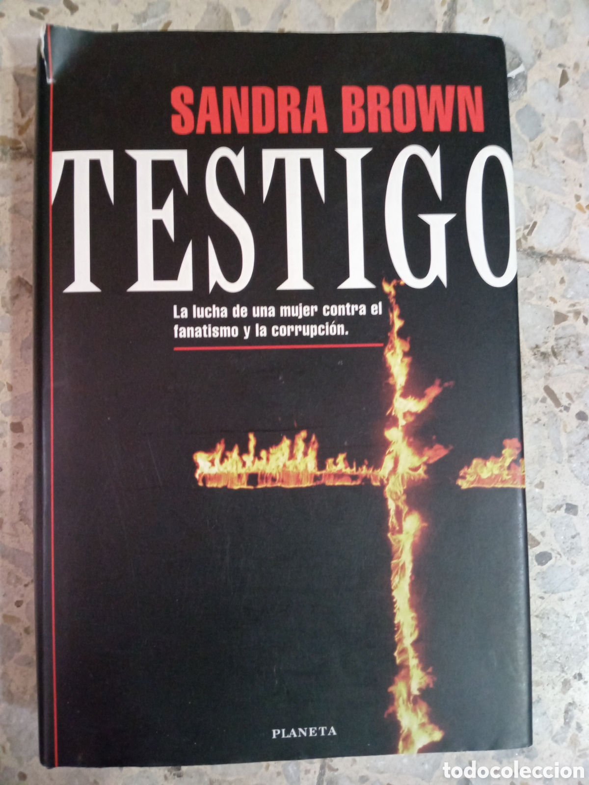 Libros de segunda mano: TESTIGO SANDRA BROWN TAPAS DURAS