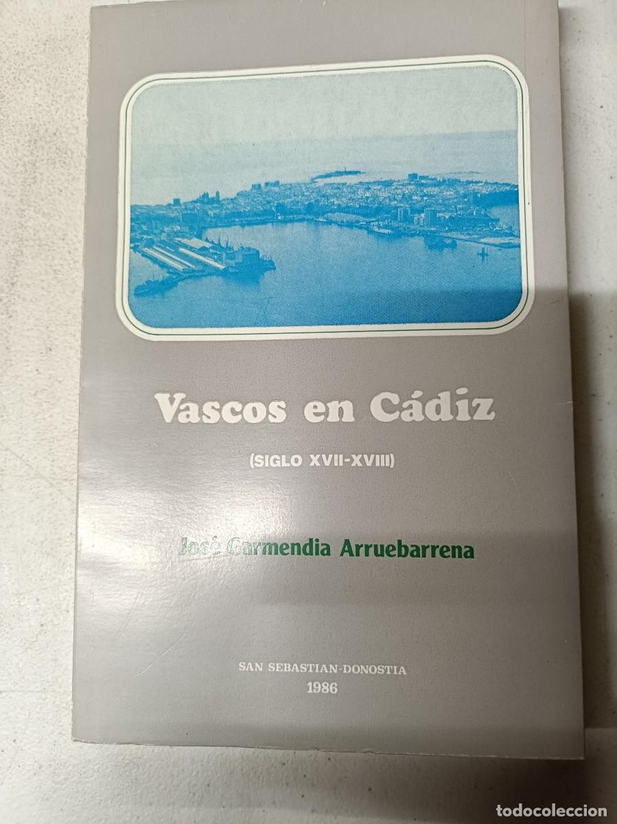Libros de segunda mano: Libro cascos en cdiz - Foto 1
