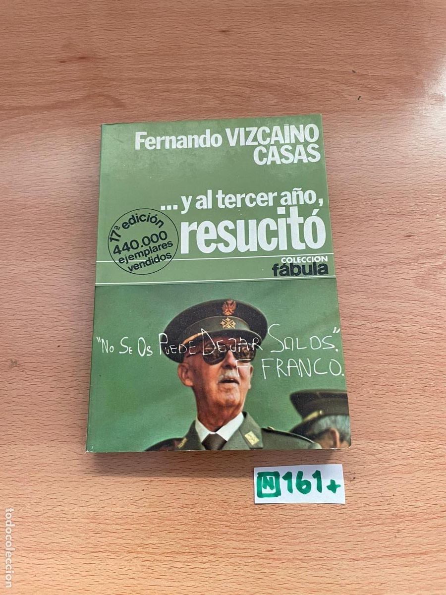 Libros de segunda mano: Libro: y al tercer a&ntilde;o resucit&oacute; - Foto 1